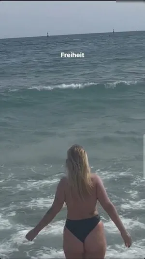 Viky Kid OnlyFans Leaked Free Thumbnail Picture - #OnIuogPf7b