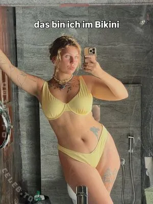 Viky Kid OnlyFans Leaked Free Thumbnail Picture - #t0UXLS3J0k