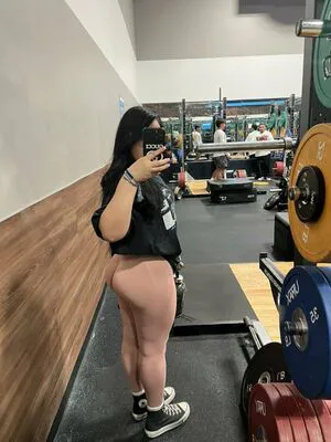 Villeyani OnlyFans Leaked Free Thumbnail Picture - #5d6C7Mk4MA