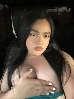 Villeyani OnlyFans Leaked Free Thumbnail Picture - #8e645d0oHr