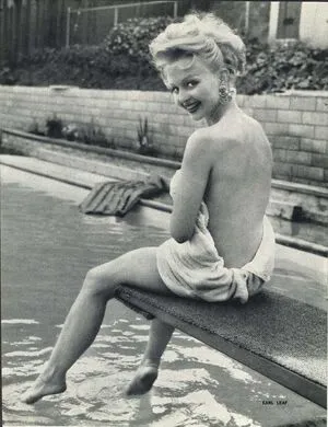 Vintage English Pinups OnlyFans Leaked Free Thumbnail Picture - #78vFObytnH
