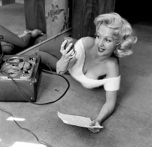 Vintage English Pinups OnlyFans Leaked Free Thumbnail Picture - #PVKPTuHsH5