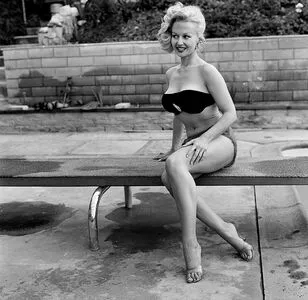 Vintage English Pinups OnlyFans Leaked Free Thumbnail Picture - #yg8MPnUlQy