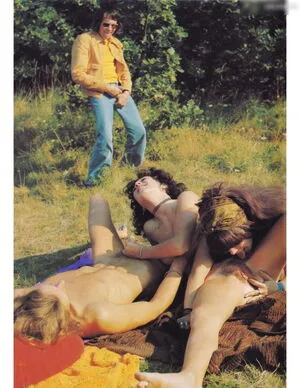 Vintage Erwachsenen Zeitschriften OnlyFans Leaked Free Thumbnail Picture - #D2EyxQ0xBG