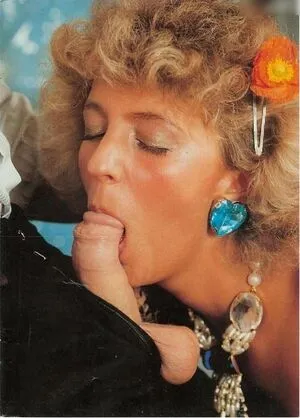 Vintage Erwachsenen Zeitschriften OnlyFans Leaked Free Thumbnail Picture - #s8Q5YxlQNN