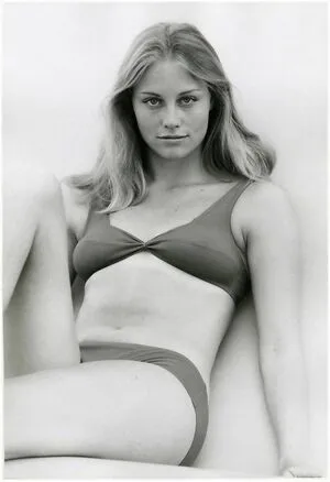 Vintage Sexy Celebs OnlyFans Leaked Free Thumbnail Picture - #04GlB2f7JN