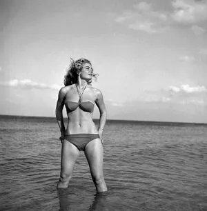 Vintage Sexy Celebs OnlyFans Leaked Free Thumbnail Picture - #0egrri4awH