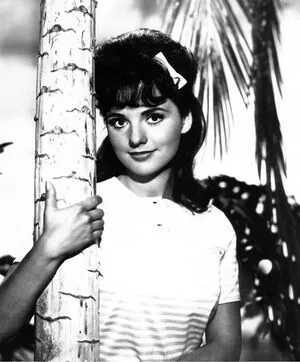 Vintage Sexy Celebs OnlyFans Leaked Free Thumbnail Picture - #4lR0EXDxAV