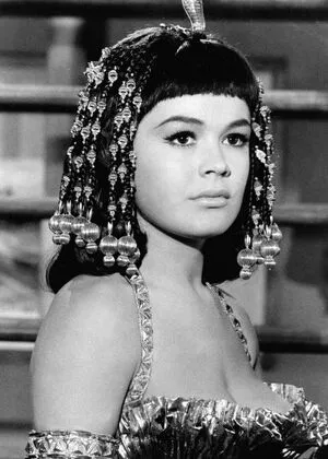 Vintage Sexy Celebs OnlyFans Leaked Free Thumbnail Picture - #7lmJrkUy6J