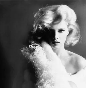 Vintage Sexy Celebs OnlyFans Leaked Free Thumbnail Picture - #8SObR9D6Fe