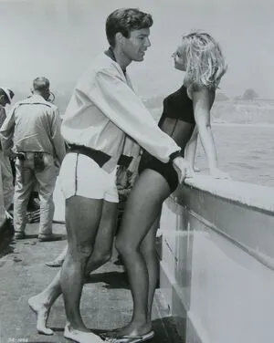 Vintage Sexy Celebs OnlyFans Leaked Free Thumbnail Picture - #SFtrcVfDCv