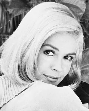 Vintage Sexy Celebs OnlyFans Leaked Free Thumbnail Picture - #VVidRiXxLA