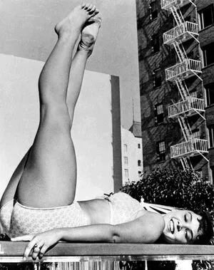Vintage Sexy Celebs OnlyFans Leaked Free Thumbnail Picture - #VimPxrGMaC