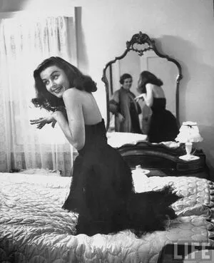 Vintage Sexy Celebs OnlyFans Leaked Free Thumbnail Picture - #YpjUD2KI3Y