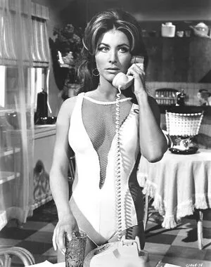 Vintage Sexy Celebs OnlyFans Leaked Free Thumbnail Picture - #cKRWUFlAo1