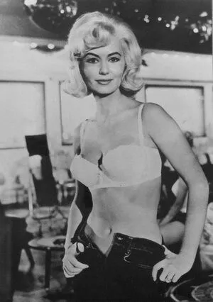 Vintage Sexy Celebs OnlyFans Leaked Free Thumbnail Picture - #dEKCK3BdGj