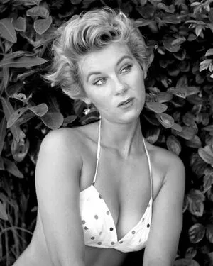 Vintage Sexy Celebs OnlyFans Leaked Free Thumbnail Picture - #fgsxnOF94z