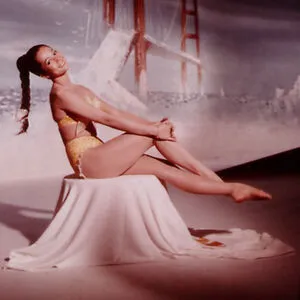 Vintage Sexy Celebs OnlyFans Leaked Free Thumbnail Picture - #mKena2lhBL
