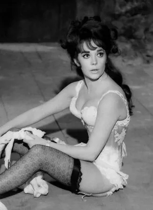 Vintage Sexy Celebs OnlyFans Leaked Free Thumbnail Picture - #mpTfrohI1V