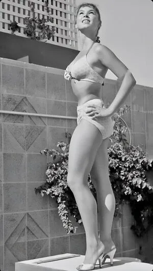 Vintage Sexy Celebs OnlyFans Leaked Free Thumbnail Picture - #nJ5jCIOT4K