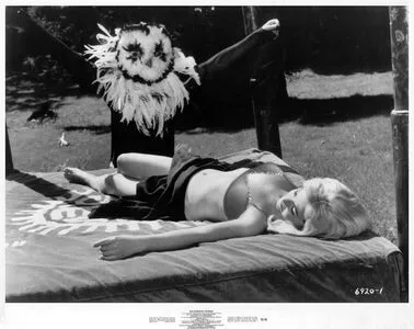 Vintage Sexy Celebs OnlyFans Leaked Free Thumbnail Picture - #qEinZ0ztPg