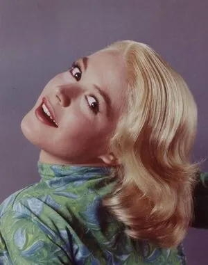 Vintage Sexy Celebs OnlyFans Leaked Free Thumbnail Picture - #rgQyQ2Jizo