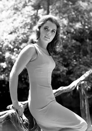 Vintage Sexy Celebs OnlyFans Leaked Free Thumbnail Picture - #x7cVJkDZm5