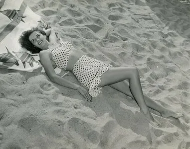 Vintage Sexy Celebs OnlyFans Leaked Free Thumbnail Picture - #z3R4ficrR8