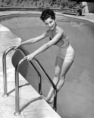 Vintage Starlets OnlyFans Leaked Free Thumbnail Picture - #Q2XDFISigv