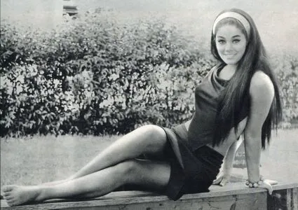 Vintage Starlets OnlyFans Leaked Free Thumbnail Picture - #pBVLvqaula