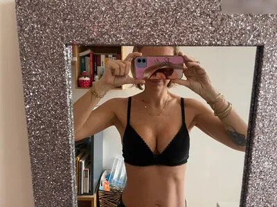 Vinted Ebay OnlyFans Leaked Free Thumbnail Picture - #8Lv3ru3inK