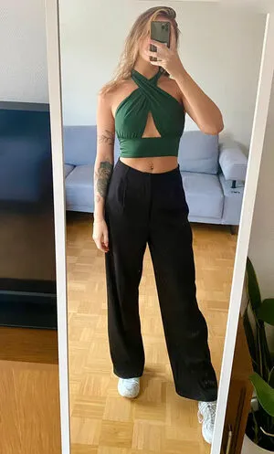 Vinted Ebay OnlyFans Leaked Free Thumbnail Picture - #AvzBOlU4Xi