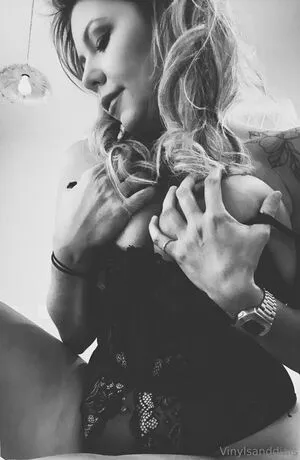 Vinylsanddials2 OnlyFans Leaked Free Thumbnail Picture - #xS2yG4jqd6