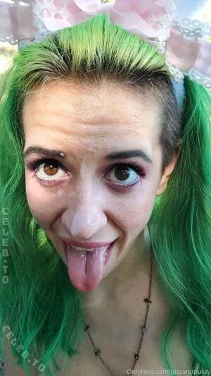 Violet Bombs OnlyFans Leaked Free Thumbnail Picture - #p5c4OopVYk