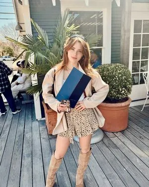 Violet Brinson OnlyFans Leaked Free Thumbnail Picture - #f5qbPDAAlT