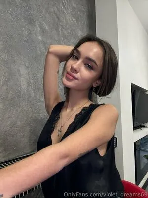 Violet Dreams69 OnlyFans Leaked Free Thumbnail Picture - #KLTd7mnd92