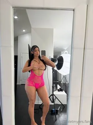 Violet Myers OnlyFans Leaked Free Thumbnail Picture - #OlBST9T8Rr