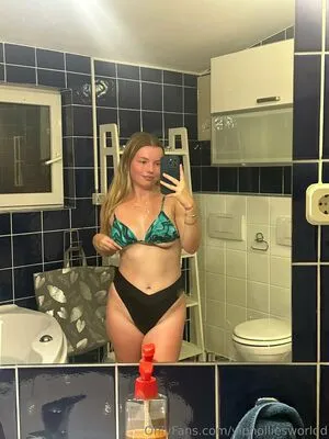Vipholliesworldd OnlyFans Leaked Free Thumbnail Picture - #mM5BQGV3uV
