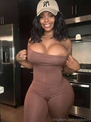 Vipjuiccy Itssojuiccy OnlyFans Leaked Free Thumbnail Picture - #kWrzGB3U9J