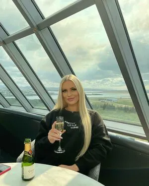 Viplaurenxx OnlyFans Leaked Free Thumbnail Picture - #W43ctY9nVg