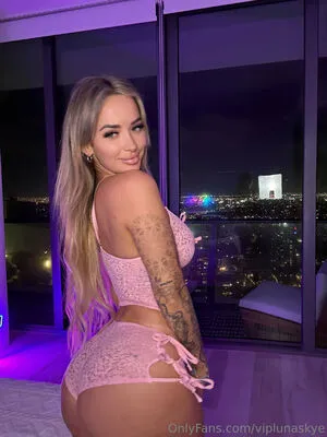 Viplunaskye OnlyFans Leaked Free Thumbnail Picture - #C1uBFR0Qh1