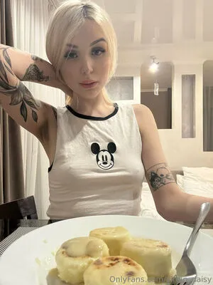 Virgin Daisy OnlyFans Leaked Free Thumbnail Picture - #gbGc2cwiSn