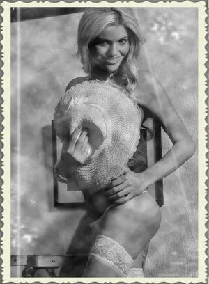 Virgula Girl OnlyFans Leaked Free Thumbnail Picture - #c21iOqxdEs