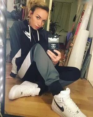 Visa Vie OnlyFans Leaked Free Thumbnail Picture - #KuPmBSwJXg
