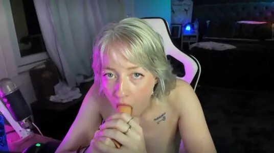 Vitoria Holtt OnlyFans Leaked Free Thumbnail Picture - #Xw6mQ4eqeP