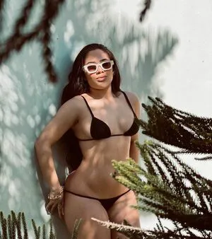 Vitoria Kelly OnlyFans Leaked Free Thumbnail Picture - #4WgkzBLW11