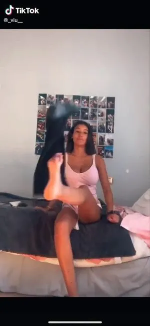 Vittoria OnlyFans Leaked Free Thumbnail Picture - #EFBgTRylx0