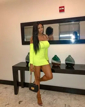 Vivi OnlyFans Leaked Free Thumbnail Picture - #LGEngFBXMn