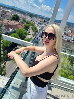 Vivian_Rose OnlyFans Leaked Free Thumbnail Picture - #1b3QvWCgiT