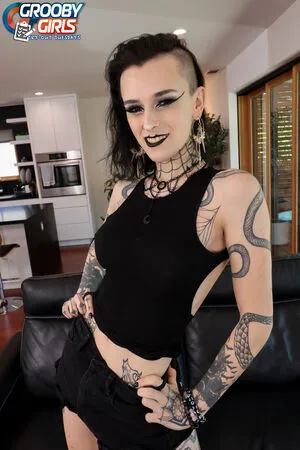 Viviana Rose OnlyFans Leaked Free Thumbnail Picture - #Ah3VmC3xw4